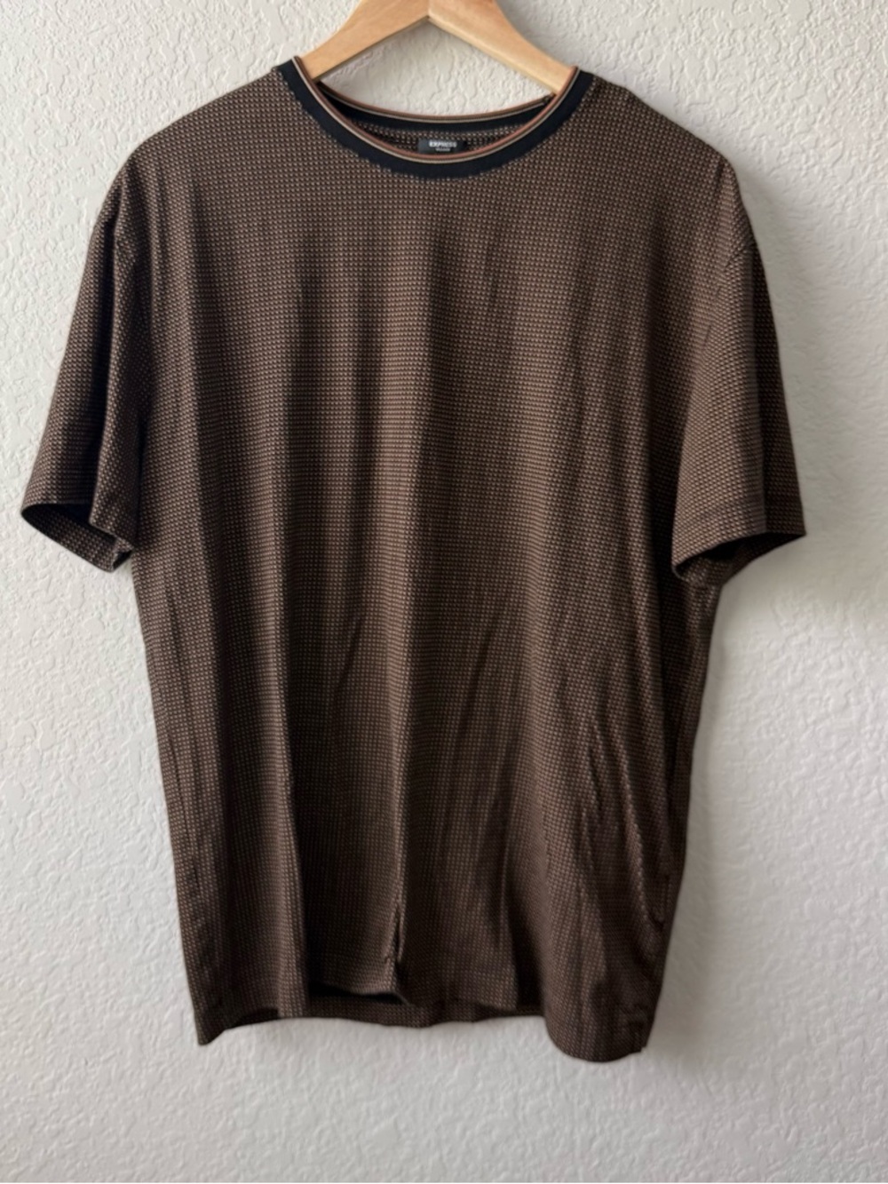 Express Brown Short-Sleeve Crew Neck Tee